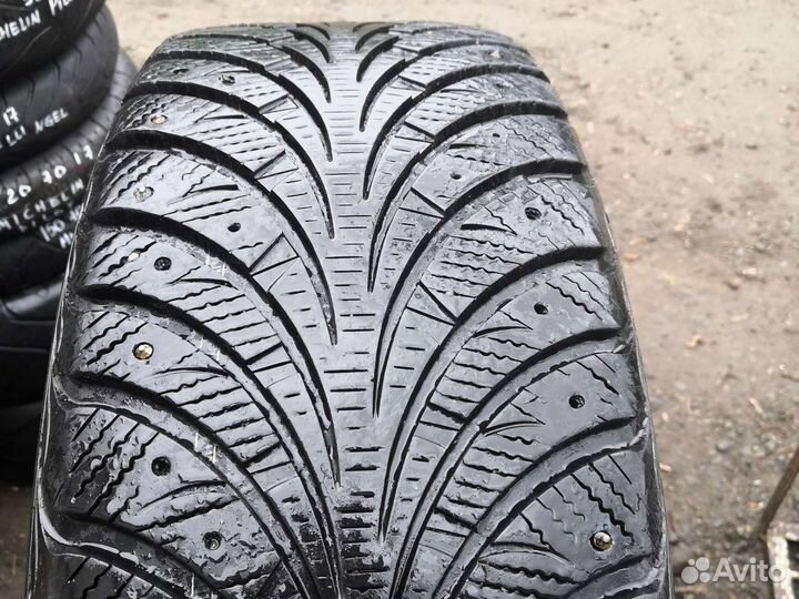 Goodyear UltraGrip Extreme 215/55 R17