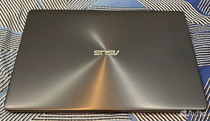 Ноутбук Asus M705B