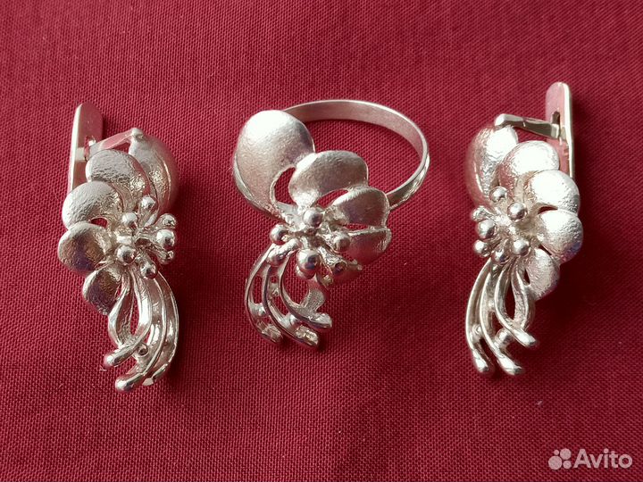 Серебряный гарнитур 925 