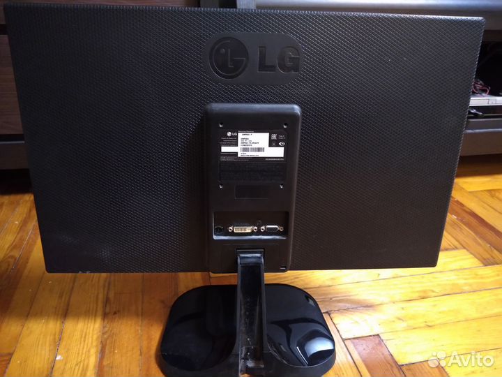 Монитор LG 23