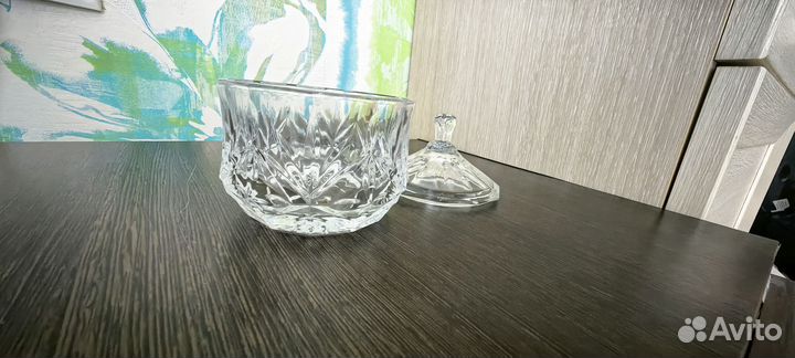 Конфетница из стекла