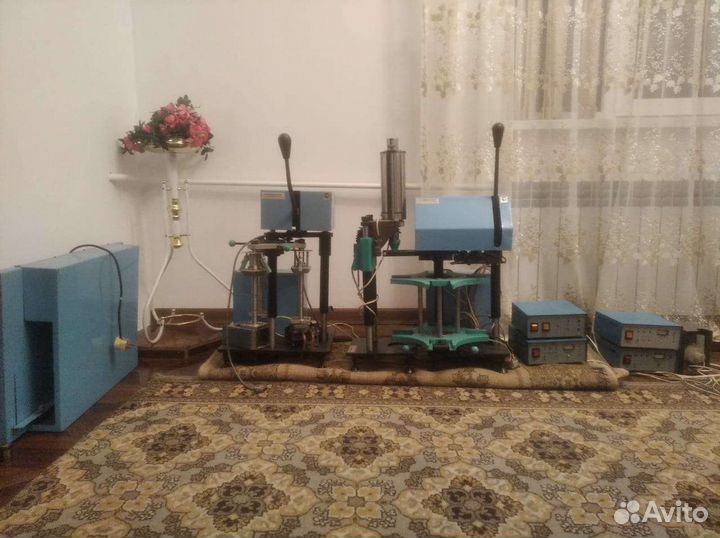 Аппарат для запайки и разлива молока