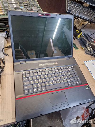 Ноут RoverBook Pro 552 RBP552 (не включается)