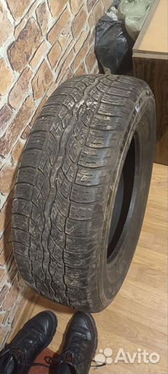 Bridgestone Alenza A/S 235/60 R16 200Z