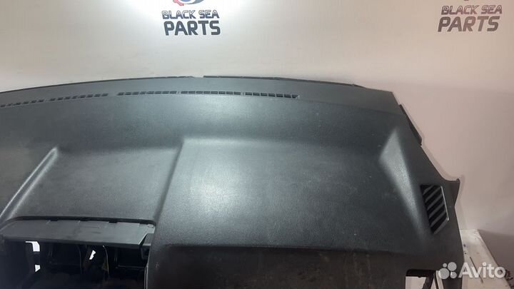 Торпедо Hyundai Getz 2006 84711-1с200