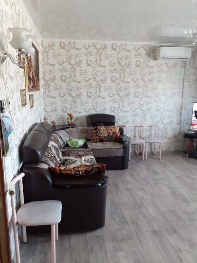 4-к. квартира, 85 м², 3/3 эт.