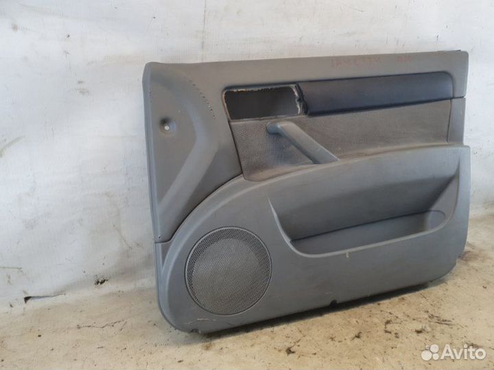 Дверная карта передняя правая Chevrolet Lacetti