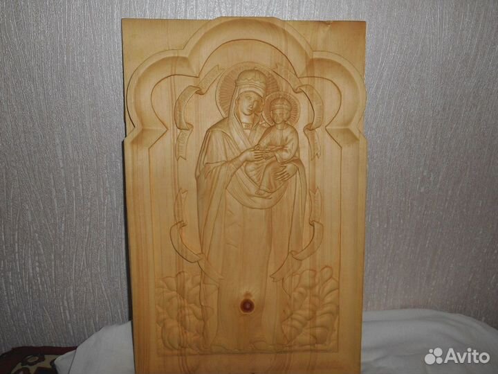 Резные картины из дерева