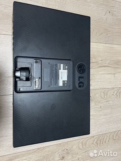 Монитор LG 20''