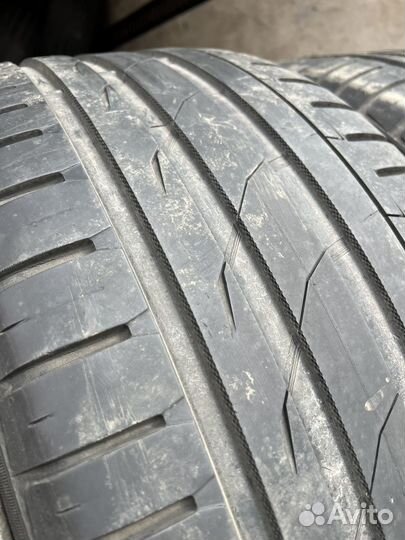 Nokian Tyres Hakka Black 275/45 R20