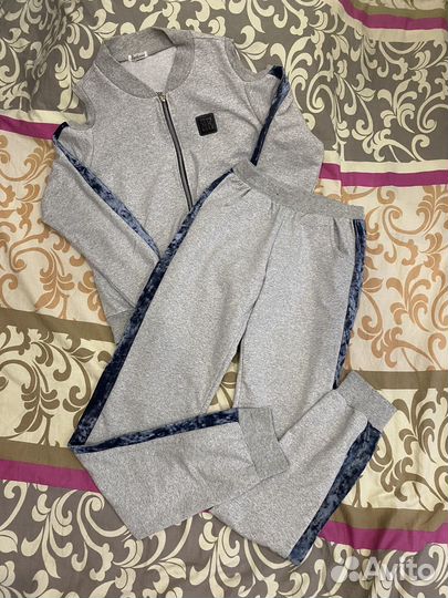 Спортивная форма женская