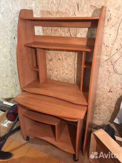 Компьютерный стол