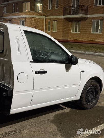 LADA Granta 1.6 МТ, 2016, битый, 177 000 км