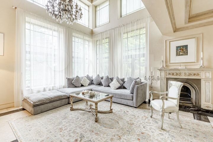 Дом 325 м² на участке 17 сот.