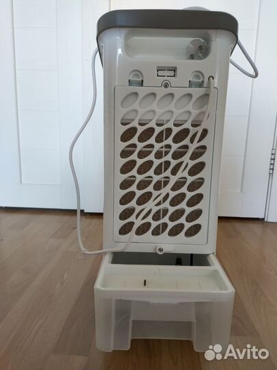 Охладитель воздуха напольный Mesko MS 7918