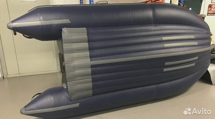 Лодка Флагман 320; пиксель