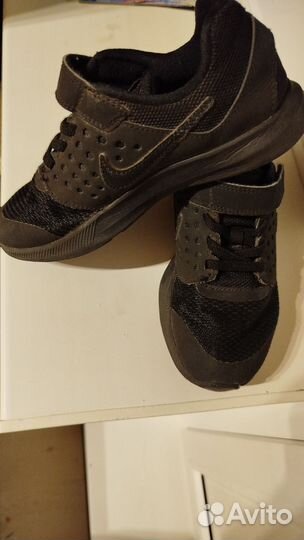 Кроссовки Nike р.29