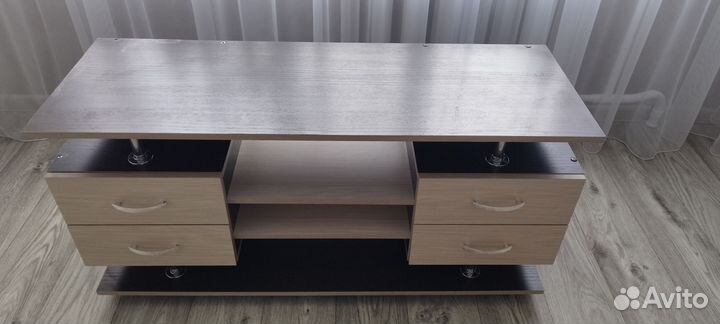 Тумба под телевизор