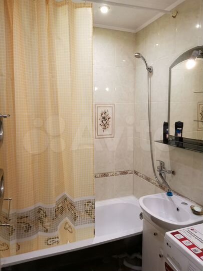 2-к. квартира, 57 м², 5/10 эт.