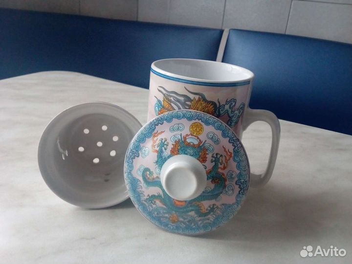 Фарфоровая кружка для заварки лечебных трав и чая