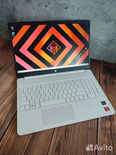 Мощный HP 2022 Ryzen 5 3500u 4ядра/8поток/8GB/SSD