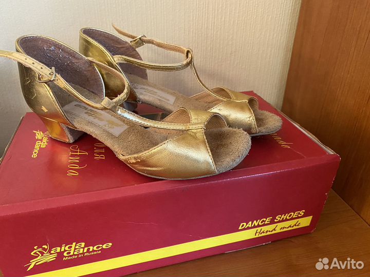 Бальные туфли для девочки