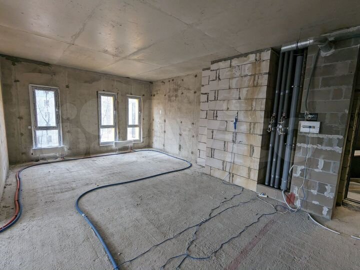 2-к. квартира, 76,4 м², 3/17 эт.