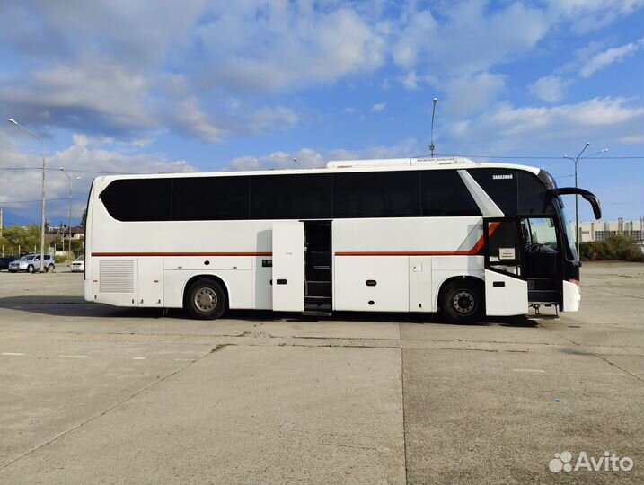 Туристический автобус King Long XMQ6129Y CNG, 2014