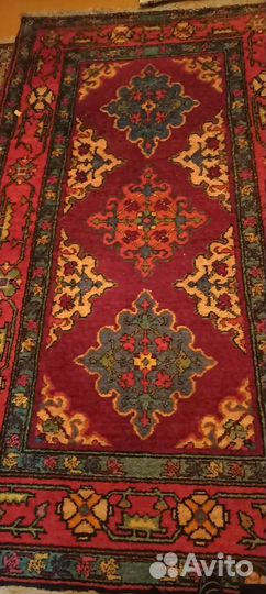 Ковер из шерсти ручной работы