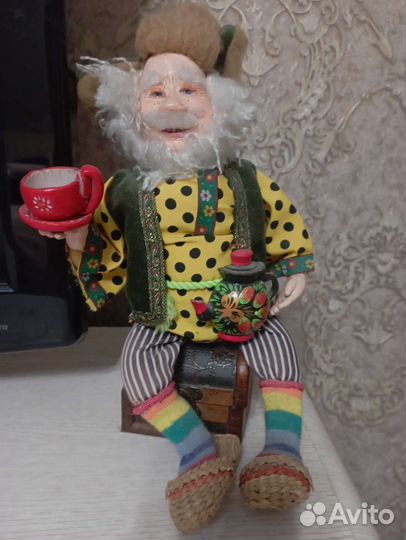 Игрушка старичок