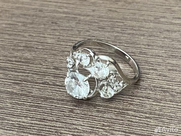Серебряное кольцо