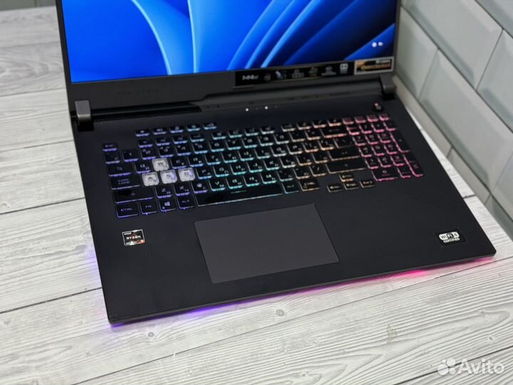 Asus ROG Strix 17.3