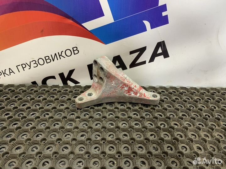 Кронштейн двигателя задний левый