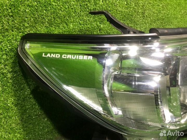 Фара правая Toyota Land Cruiser Prado