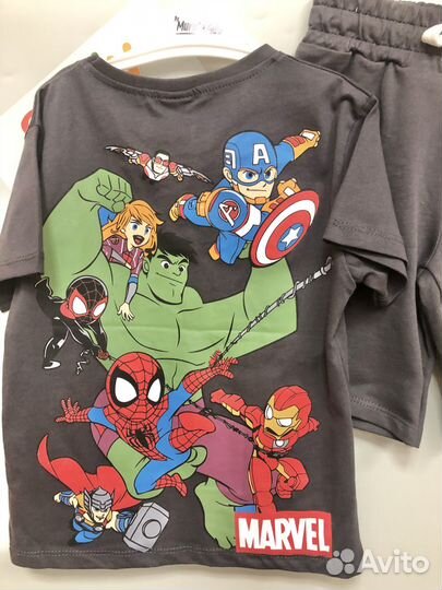 Новый детский костюм Gap футболка и шорты Marvel