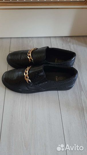 Лоферы женские