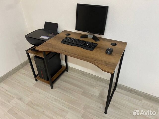 Письменный стол / Компьютерный стол