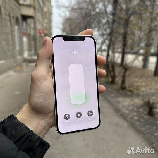 iPhone 12, 64 ГБ