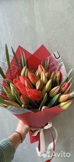 Доставка цветов по городу