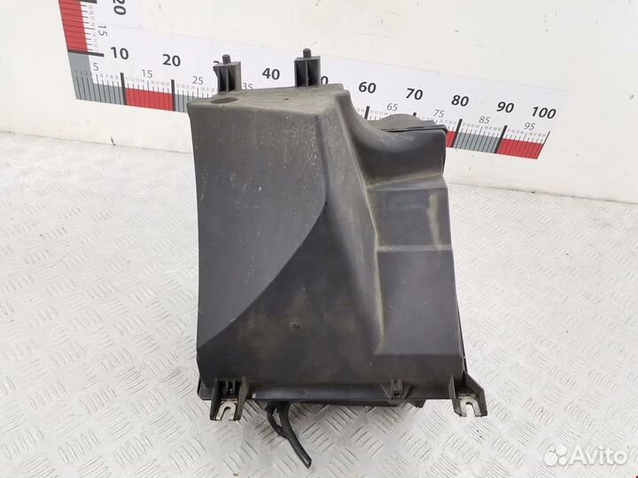 Корпус воздушного фильтра Audi A8 D2/4D 1998