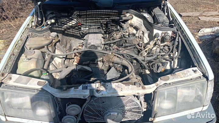 В Разбор Мерседес w124
