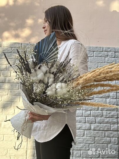 Букет из сухоцветов в белых тонах