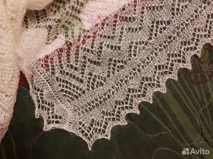 Оренбургский пуховый палантин новый (паутинка)
