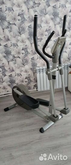 Эллиптический тренажер