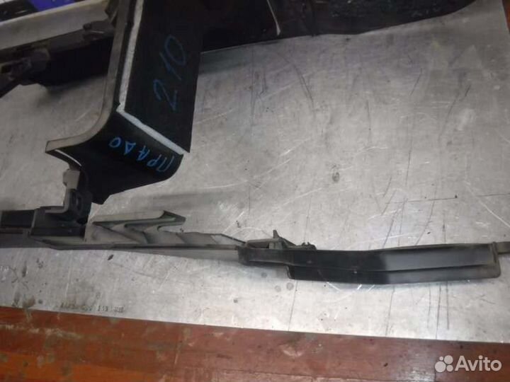 Центральная консоль передняя Toyota Lc Prado 120