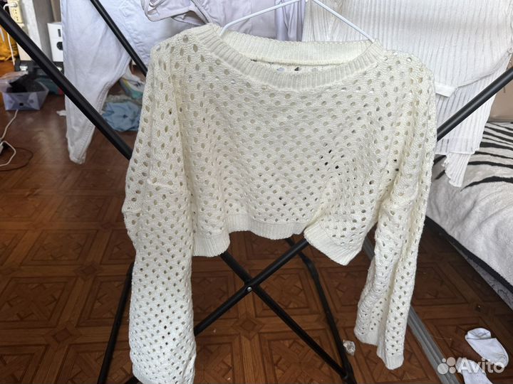Свитер женский