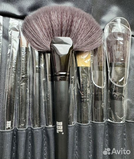 Кисти для макияжа