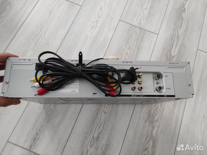 Видеомагнитофон panasonic