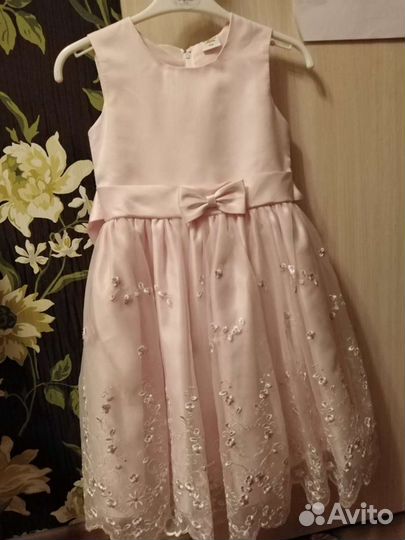 Платье нарядное