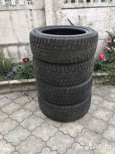 Kumho I'Zen KW22 215/55 R17 98T